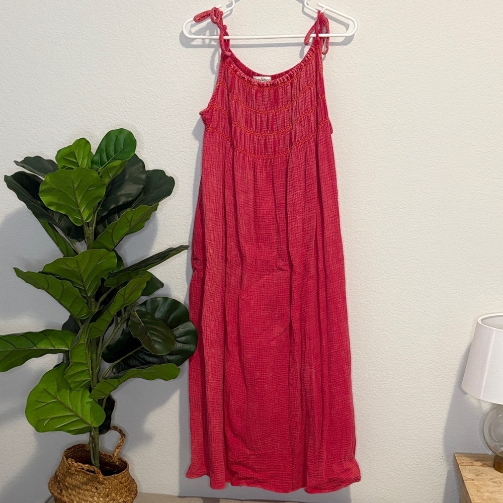 Davi & Dani Vibrant Pink Smocked cotton dress